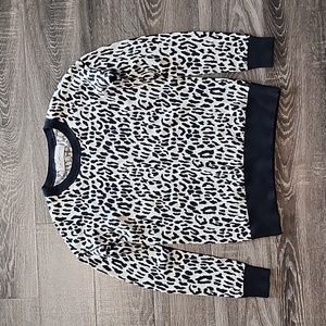 🦩 10C Derek Lam leopard print Sweater 🦩